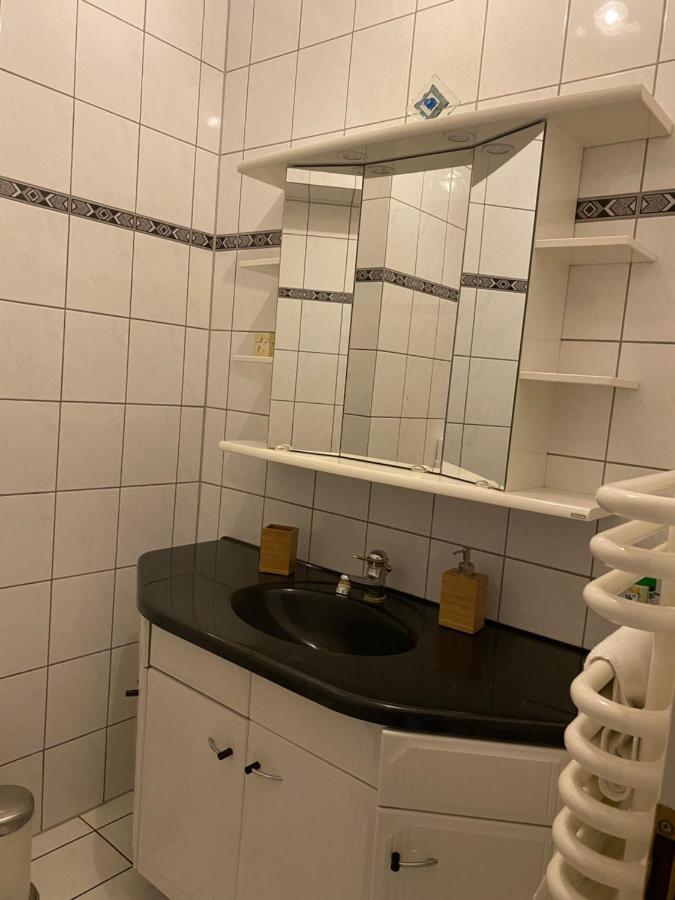 Central Shared Apartment, Friesenplatz Köln Kültér fotó
